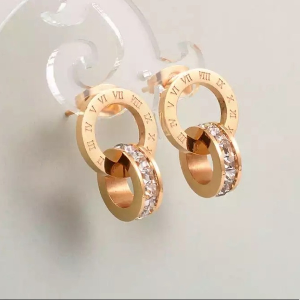 New 18k gold plated luxury earrings - Picture 4 of 4